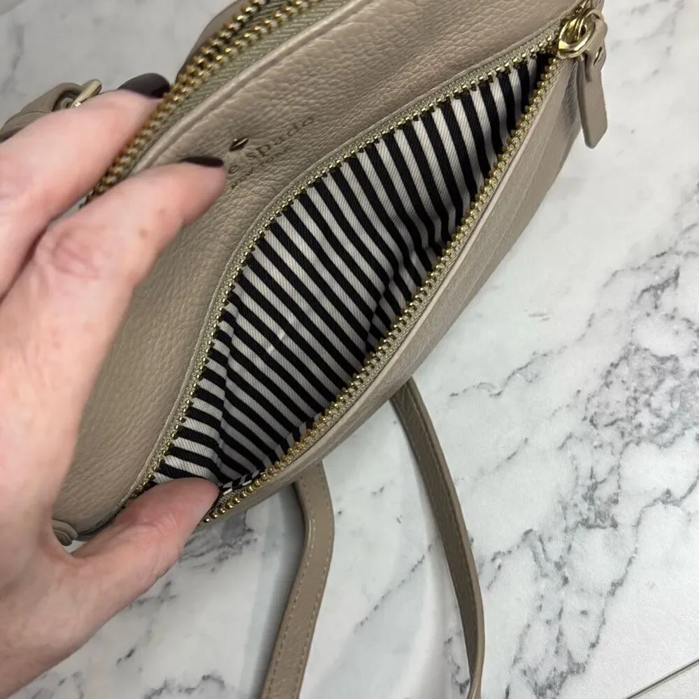 Kate Spade Cobble Hill Ellen Crossbody - Picture 10 of 10